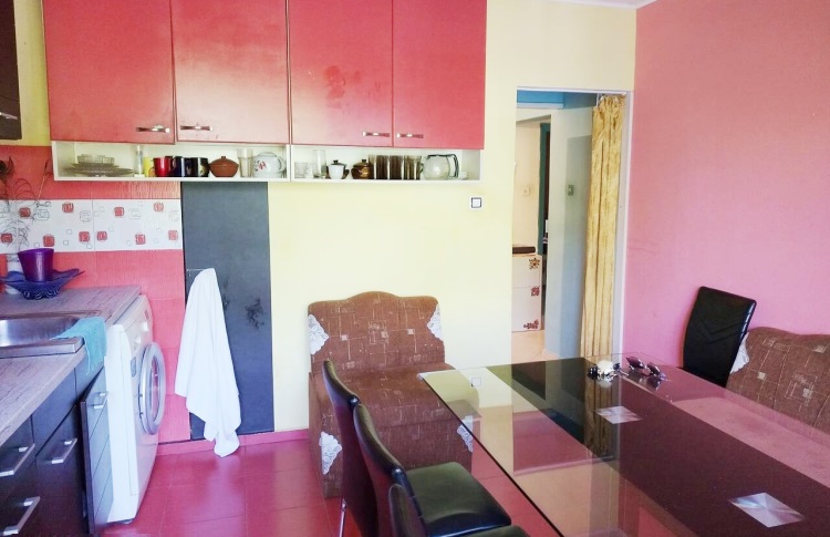 Тристаен с отделна кухня, Бургас, жк Изгрев