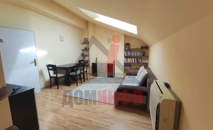 Тристаен с асансьор в Бургас, жк Възраждане