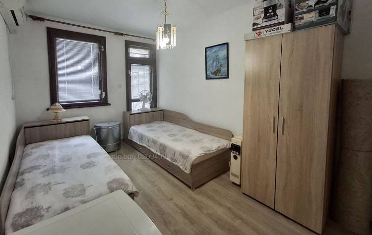 Двустаен апартамент в Бургас, жк Лазур