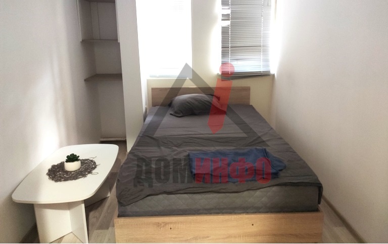 Тристаен в Бургас, жк Лазур