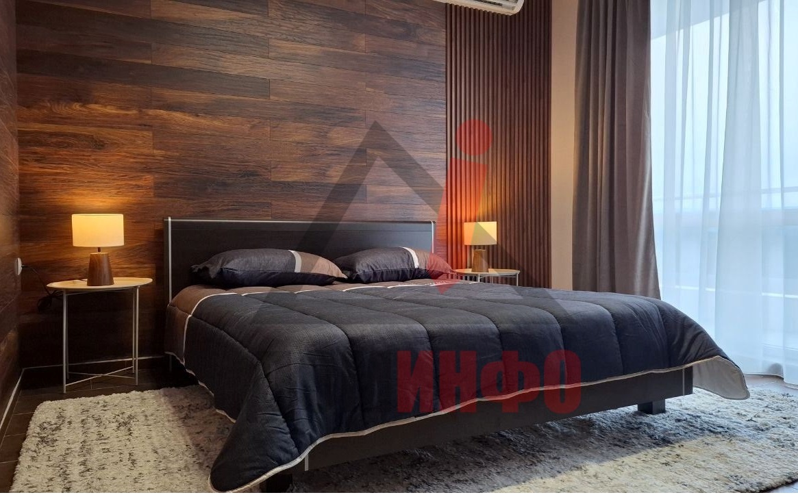 Тристаен лукс, без комисион, в затворен комплекс